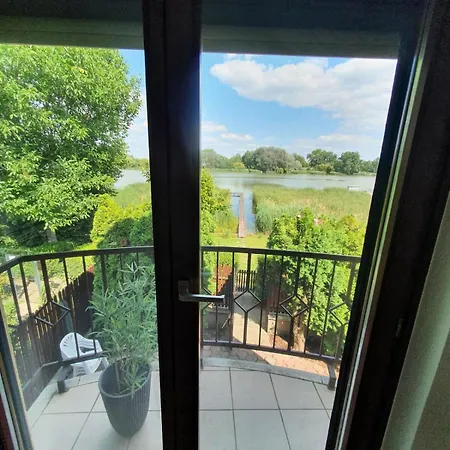 Vizparti Relax Fun And Appartement Szigetszentmárton